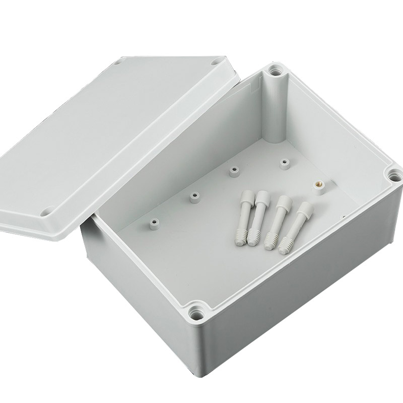 صندوق توصيل بلاستيكي مقاوم للم - مراجعة Outdoor Power Junction Box وسعره